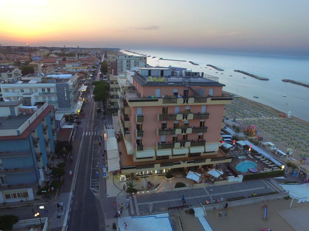 Hotel Baia Rimini Zewnętrze zdjęcie